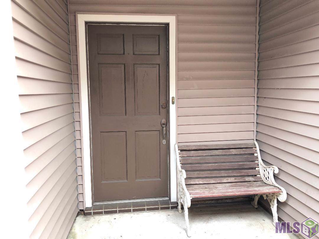 1927 Stonegate Ct - Photo 1