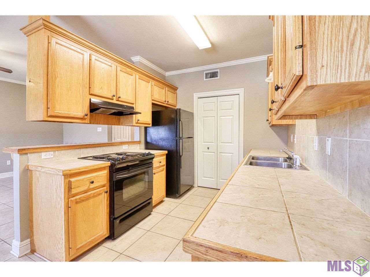 838 Meadow Bend Dr - Photo 1