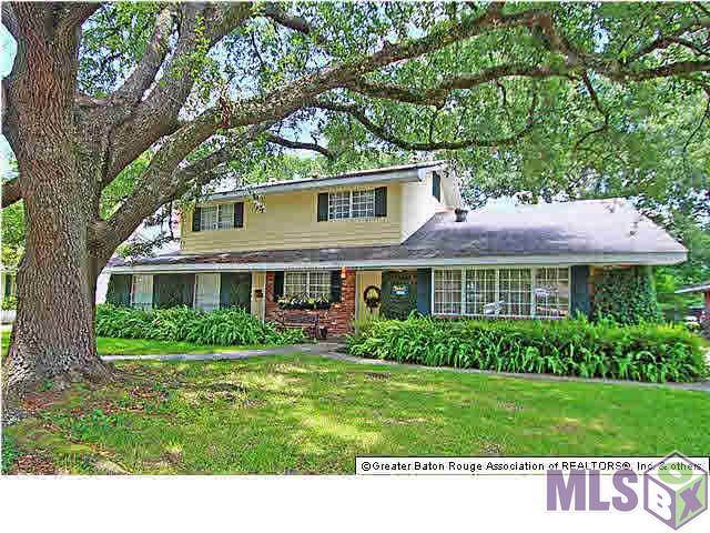 9865 Chateau Dr - Photo 1