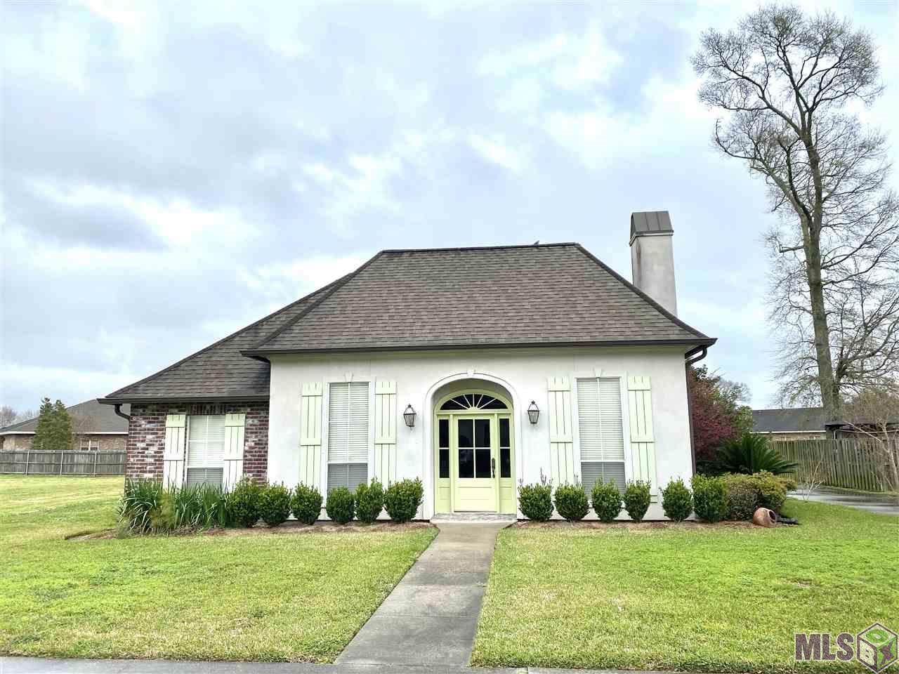 106 River Run Ct - Photo 1