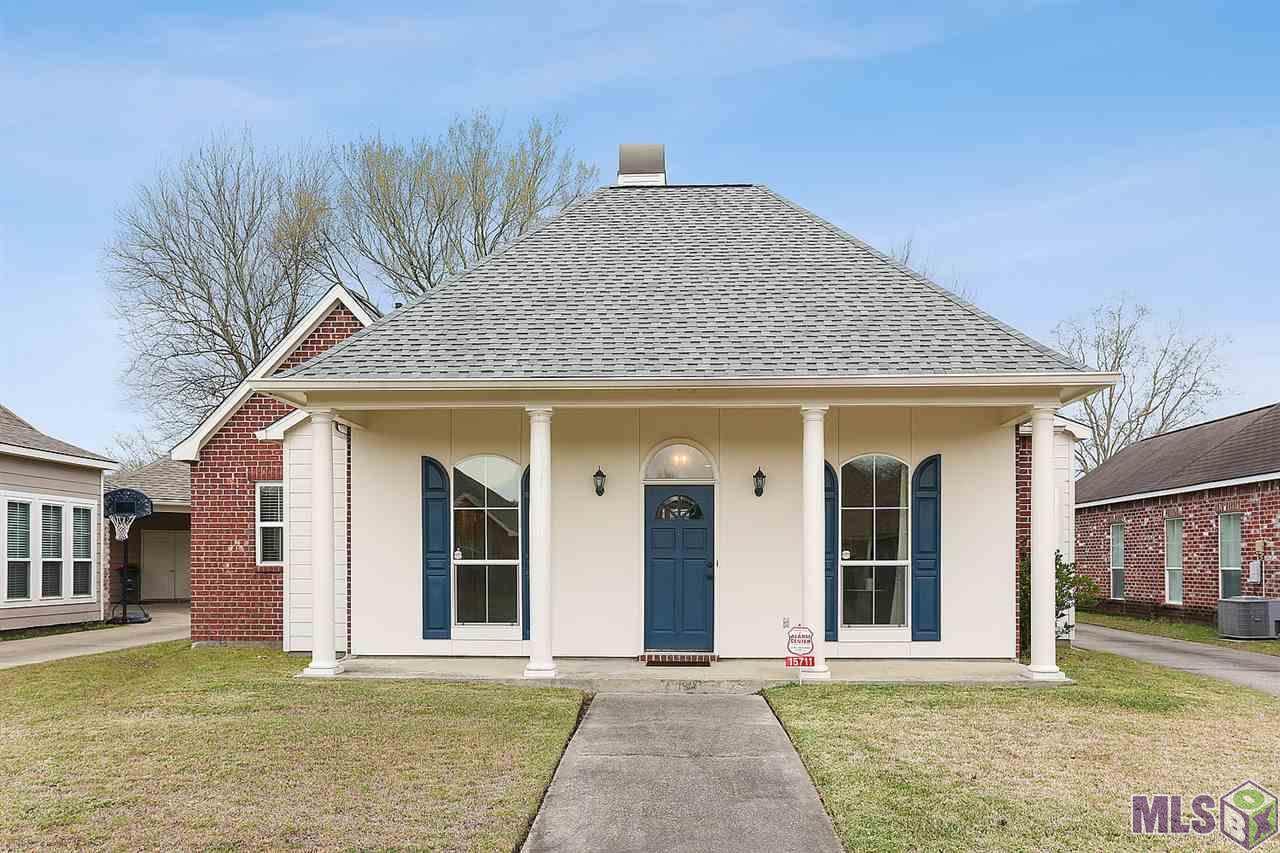 15711 Woodwind Ave - Photo 1