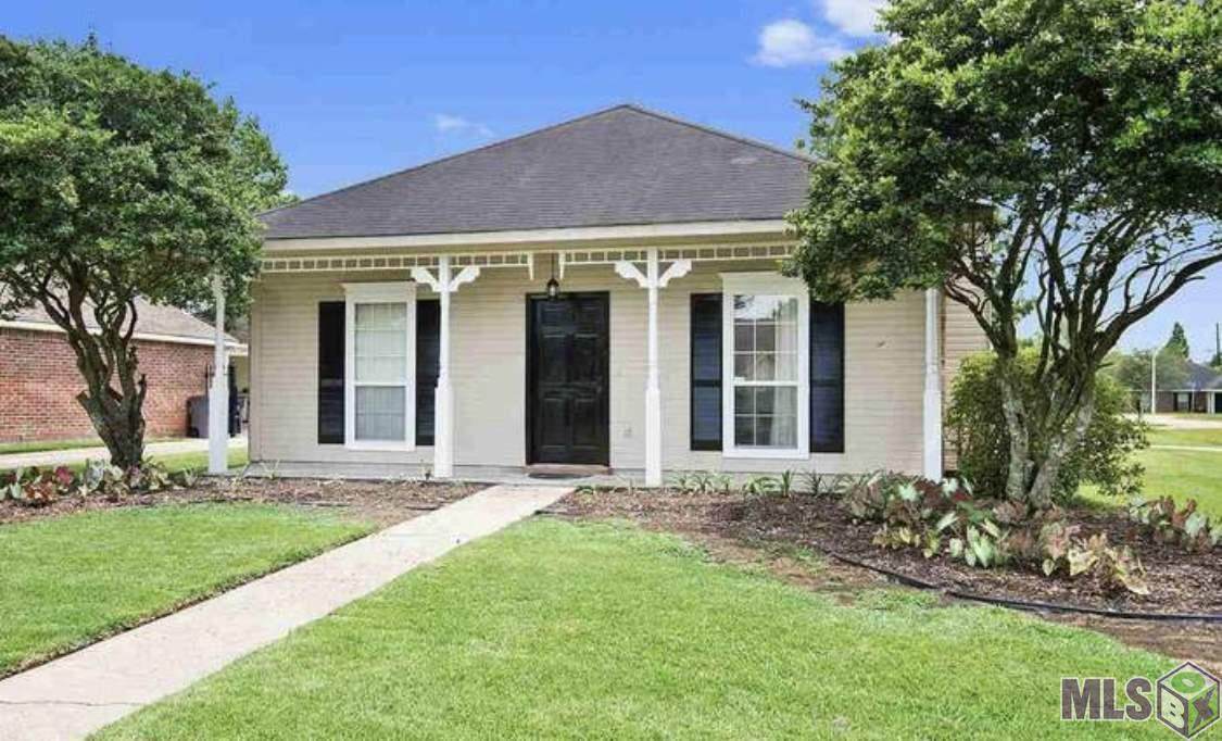17510 Nine Oaks Ave - Photo 1
