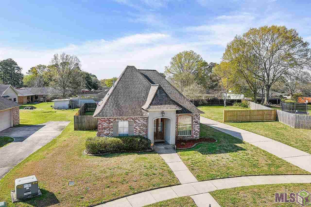 2390 Spring Creek Ln - Photo 1