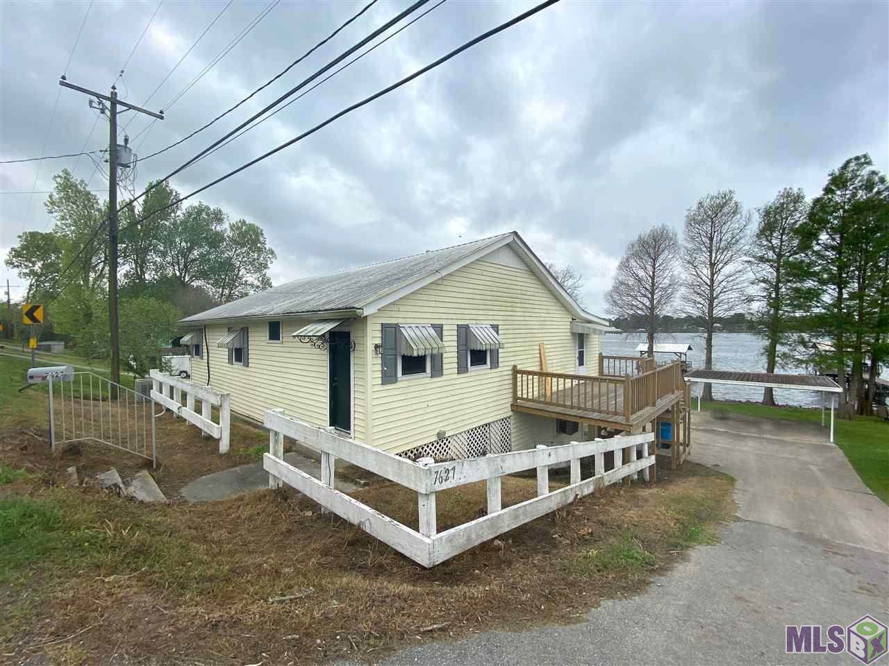 7627 Island Rd - Photo 1