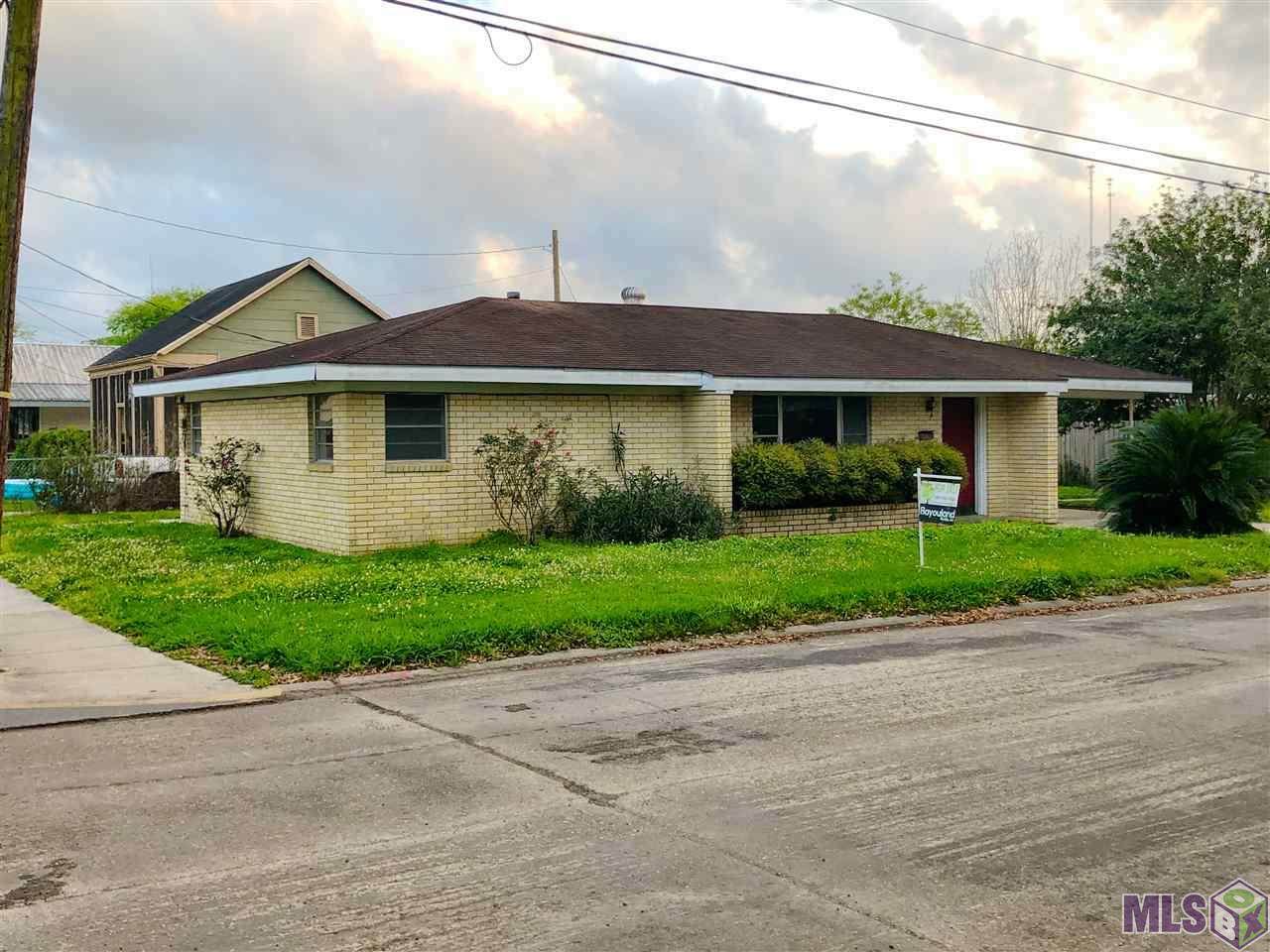 443 Texas St - Photo 1