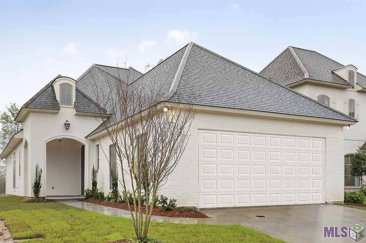 18242 Vis-A-Vis Ave - Photo 1