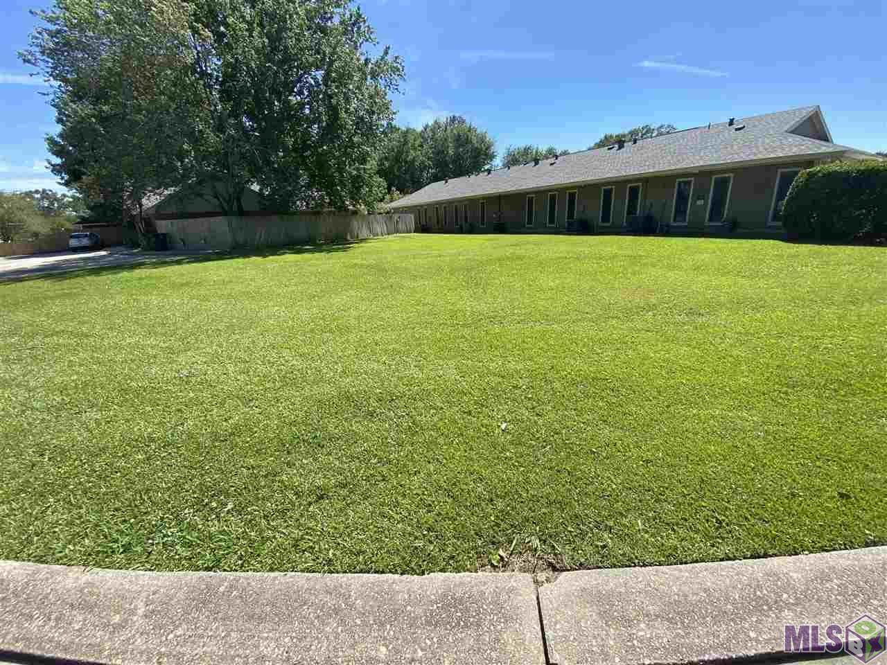 2606 Toulon Dr - Photo 1