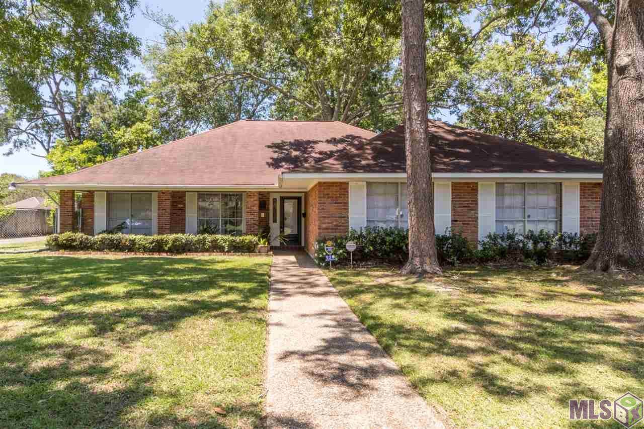920 Hedgewood Dr - Photo 1 920 Hedgewood Dr - Photo 1