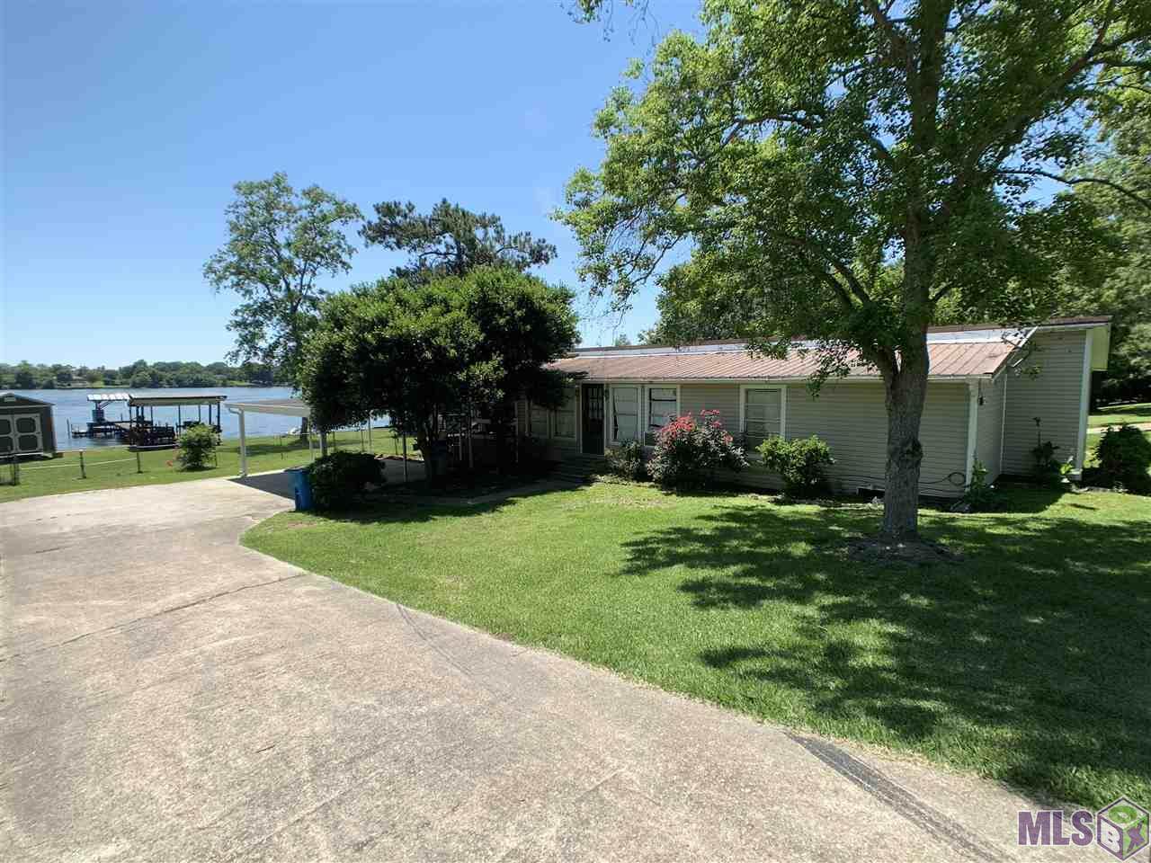 7323 Island Rd - Photo 1