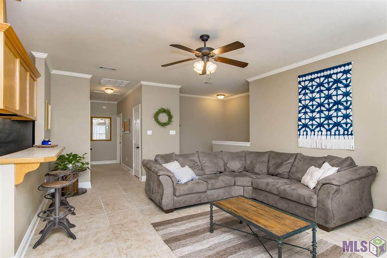 828 Meadow Bend Dr - Photo 1