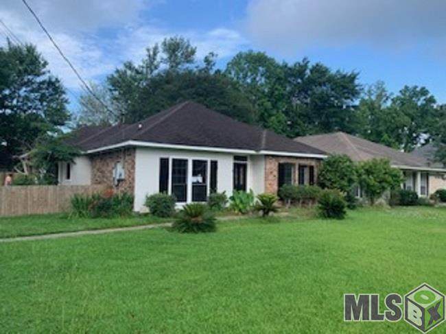 18409 White Oak Dr - Photo 1