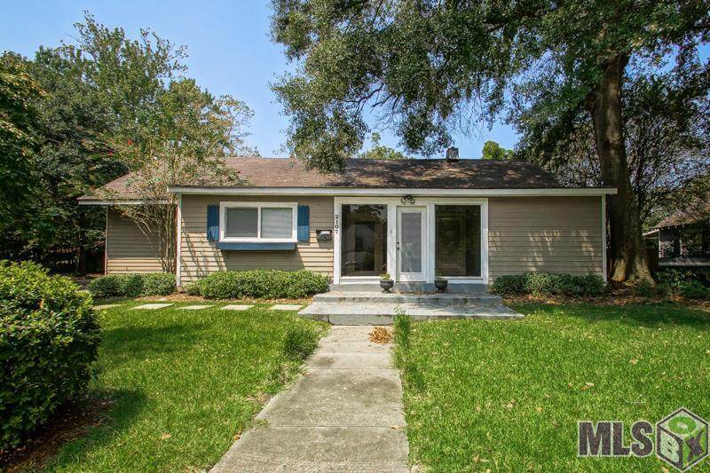 2107 Stanford Ave - Photo 1