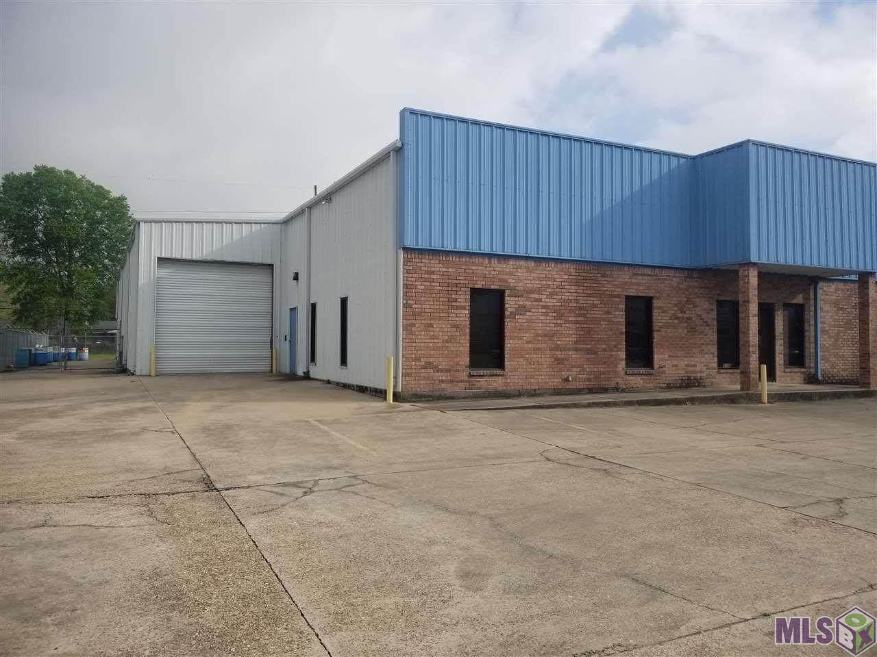 1146 Commercial Dr - Photo 1