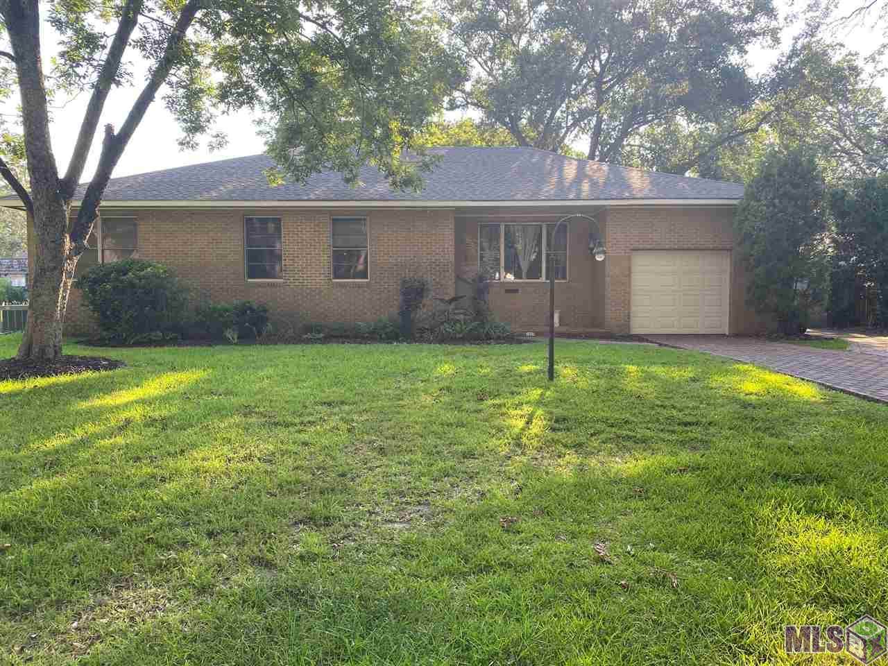 1924 Glenmore Ave - Photo 1