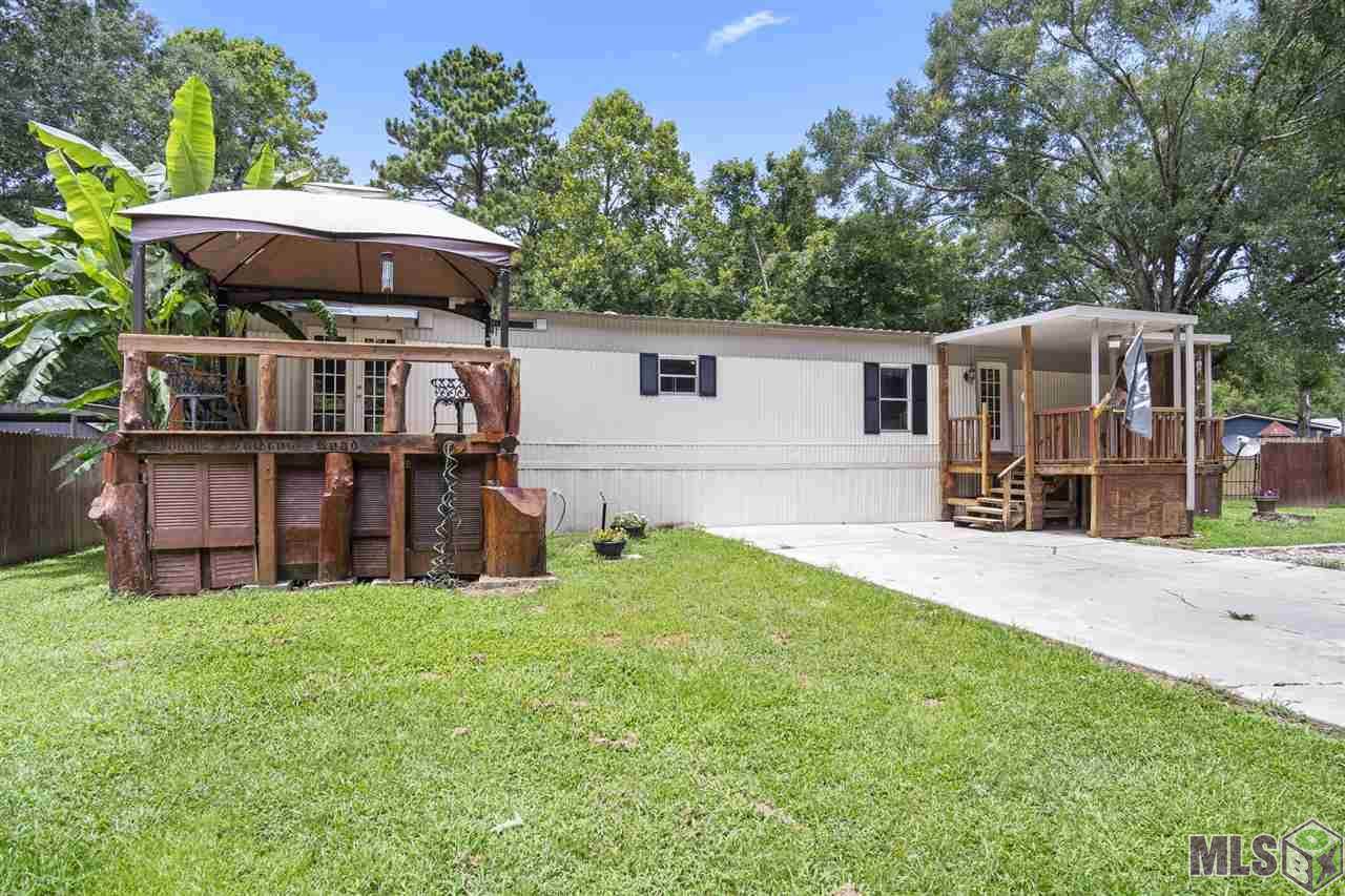 18705 Ducros Dr - Photo 1