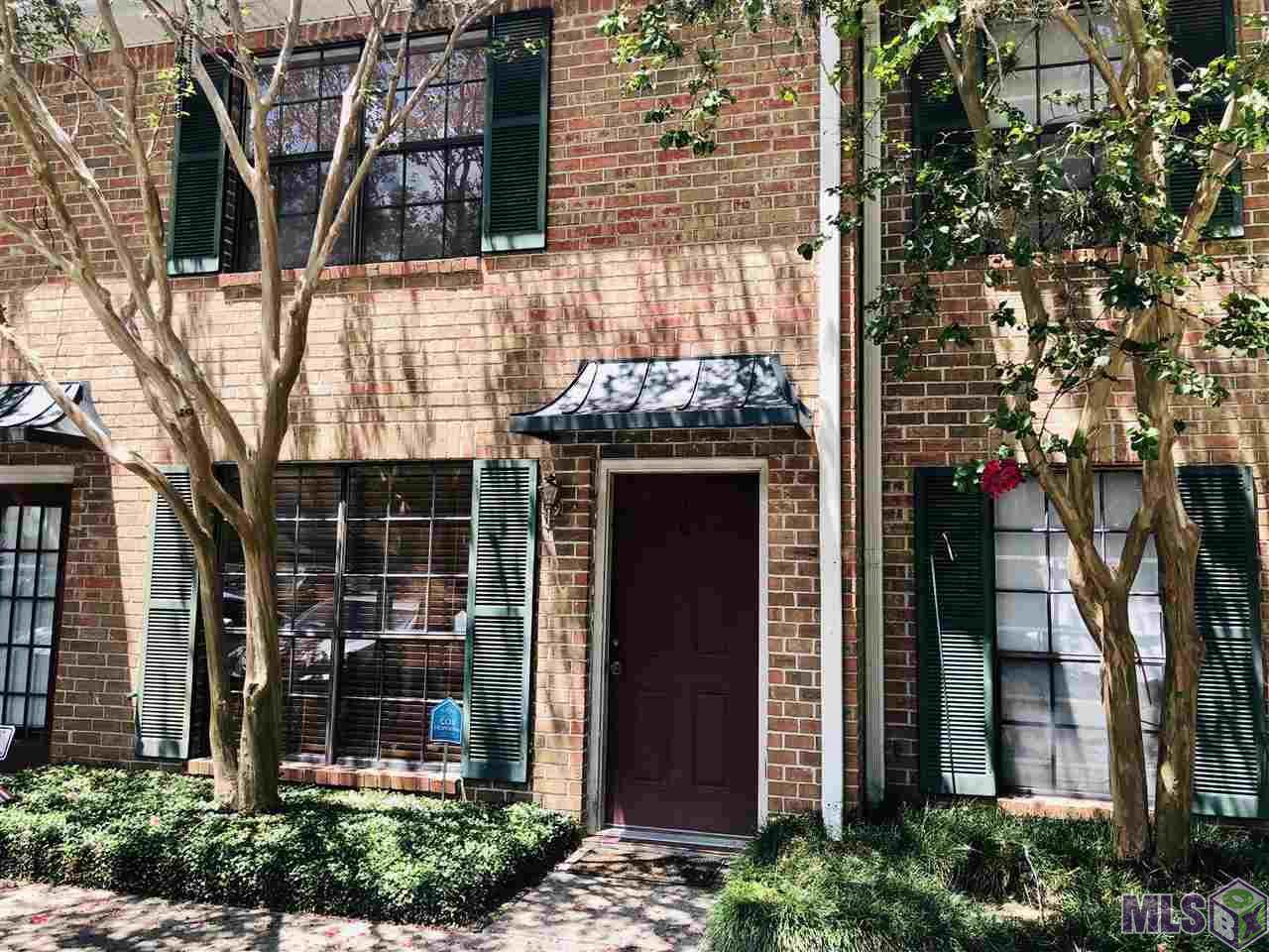 2293 Hollydale Ave - Photo 1