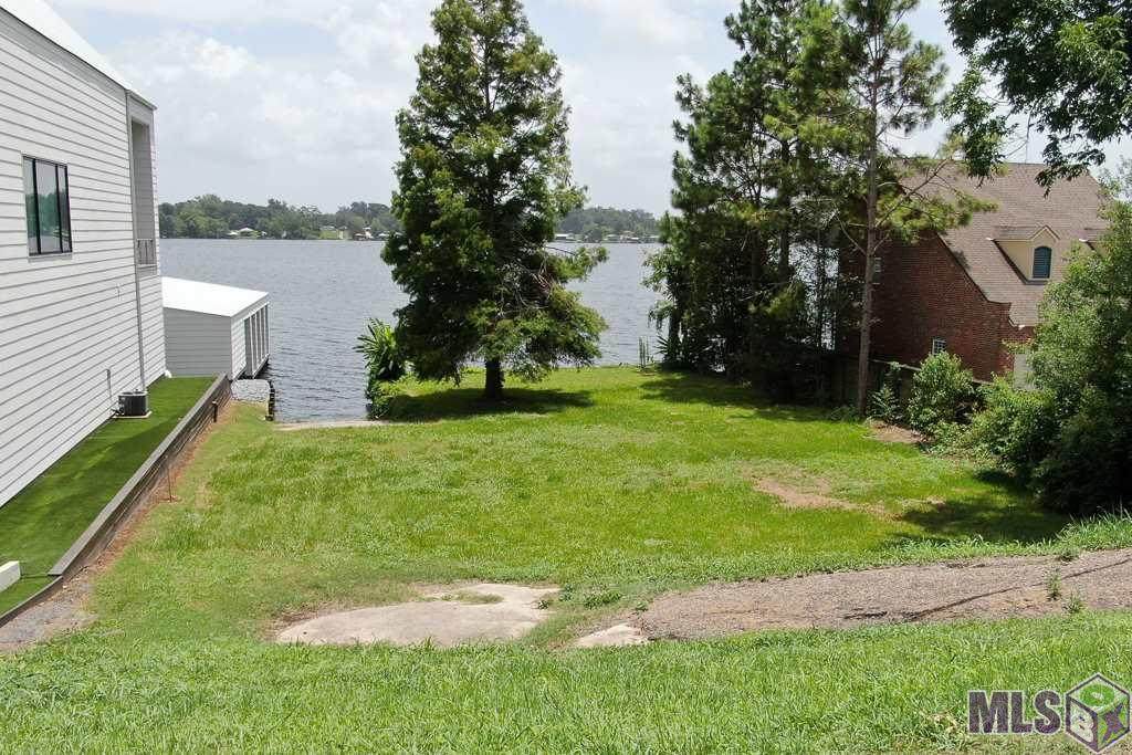9158 False River Rd - Photo 1