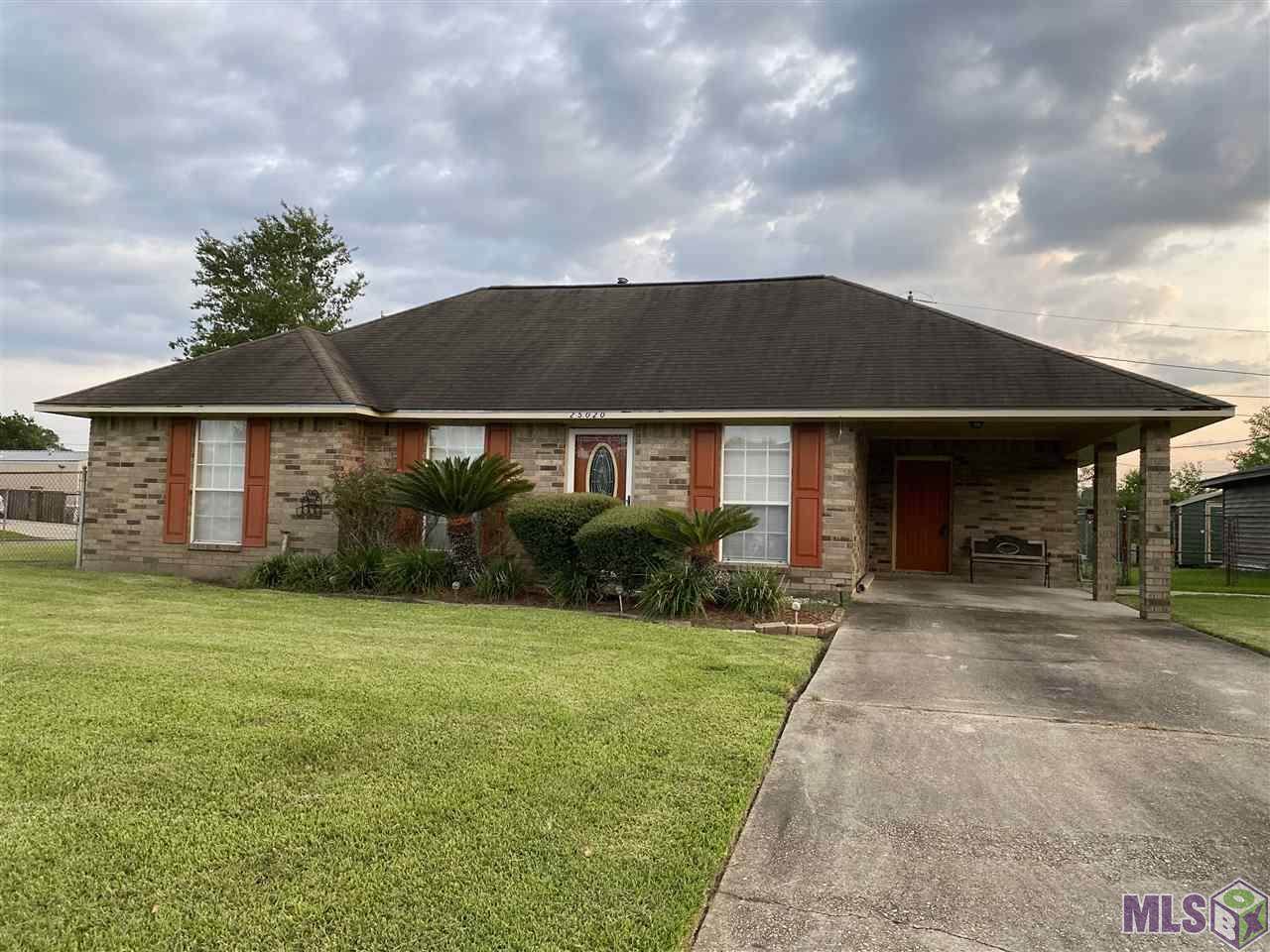 25020 Pin Oak Ave - Photo 1