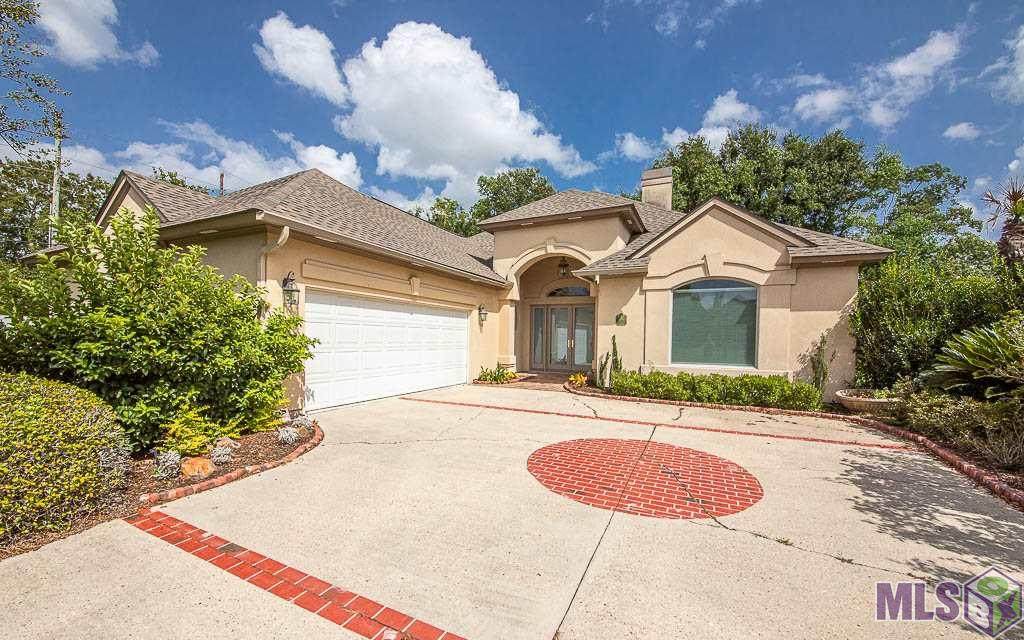 1648 St Alban's Dr - Photo 1