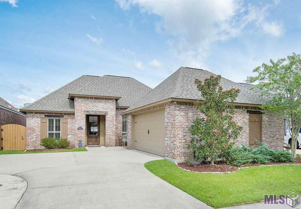 8325 Seville Ct - Photo 1