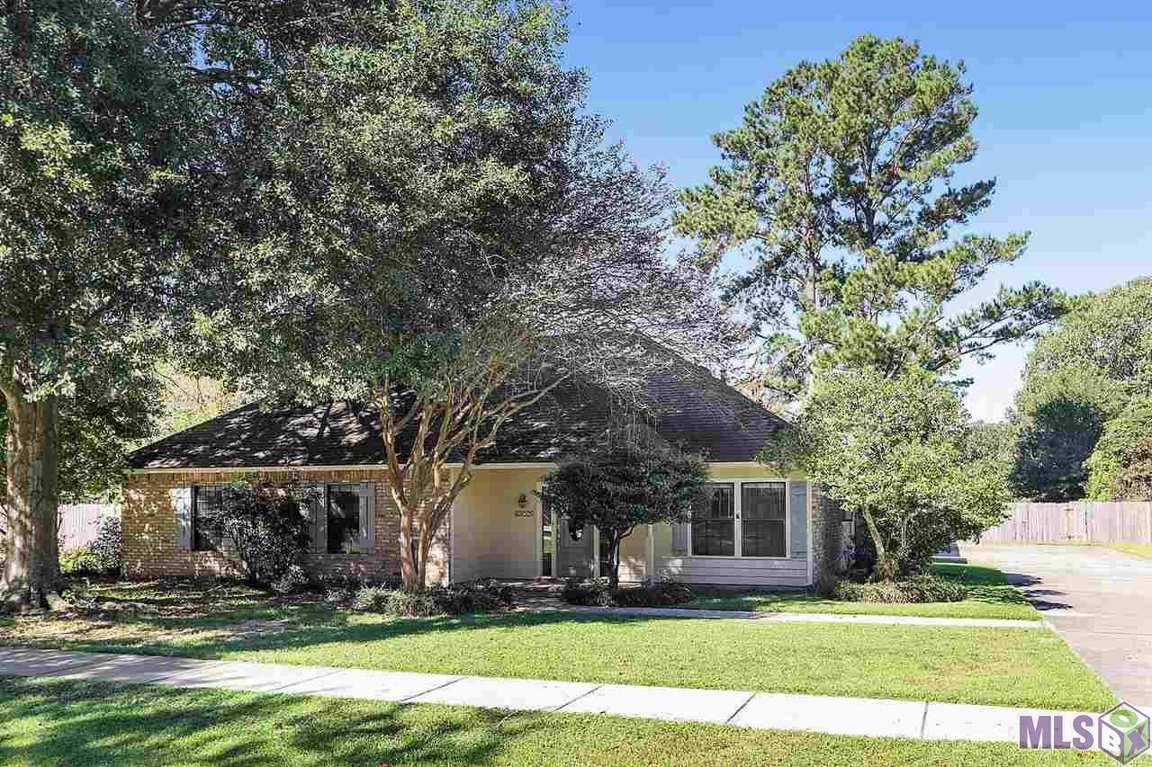 6619 Fennwood Dr - Photo 1