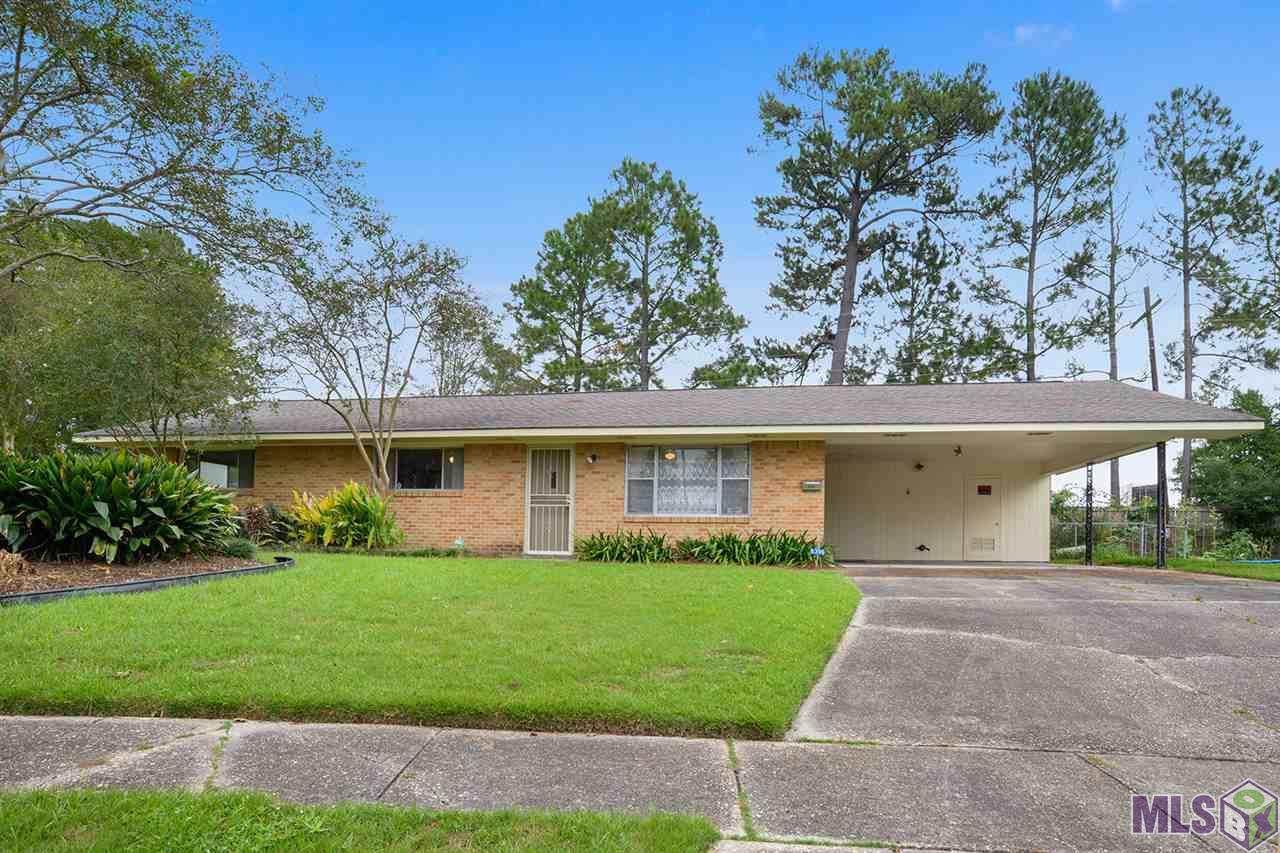 8396 Landwood Cir - Photo 1