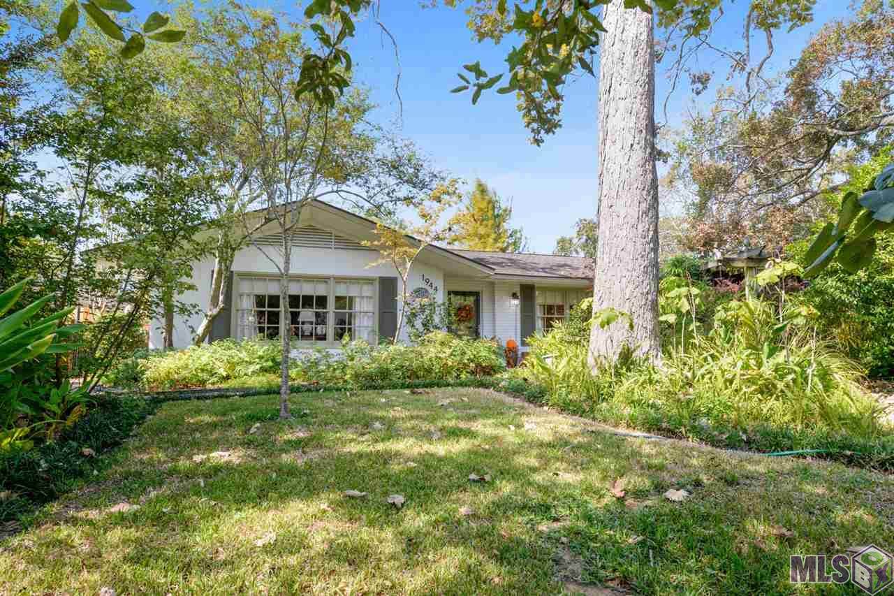 1944 Woodland Dr - Photo 1
