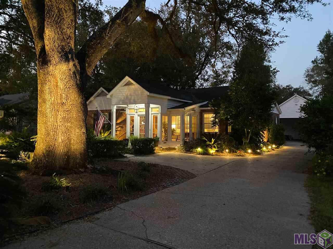 4115 Hyacinth Ave - Photo 1