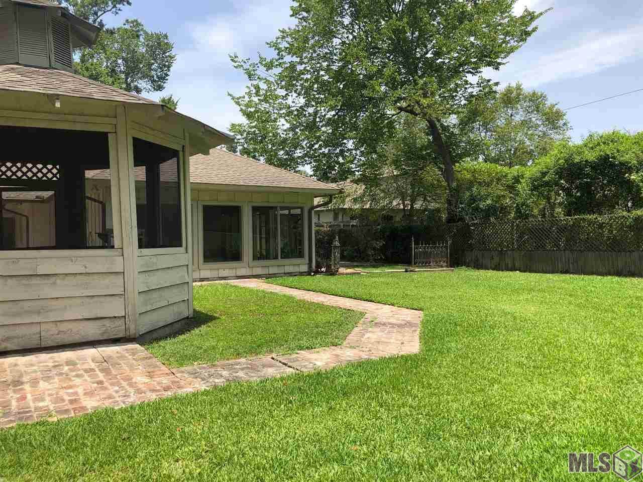 1433 Carrollton Ave - Photo 1