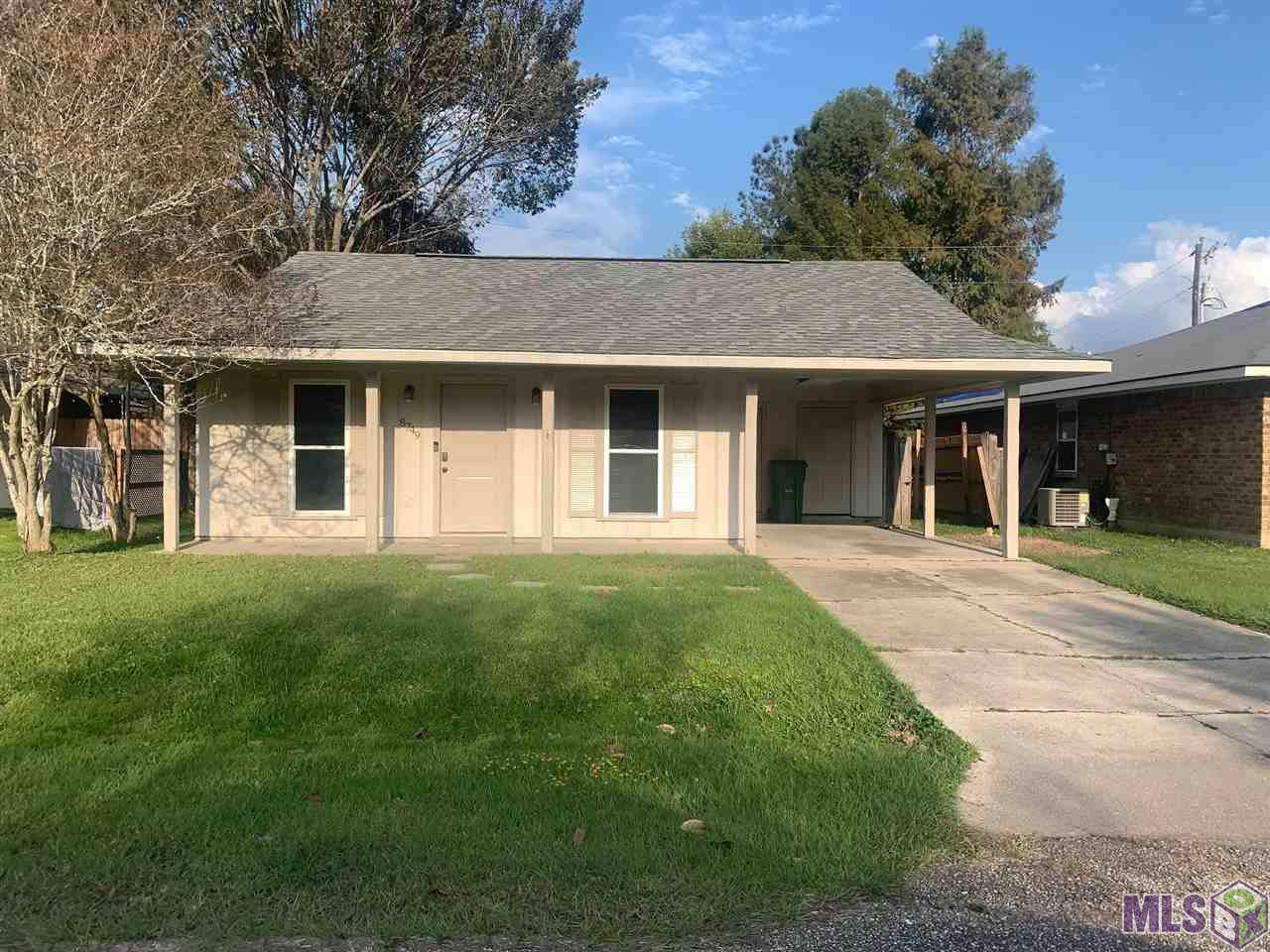 8749 Aubin St - Photo 1