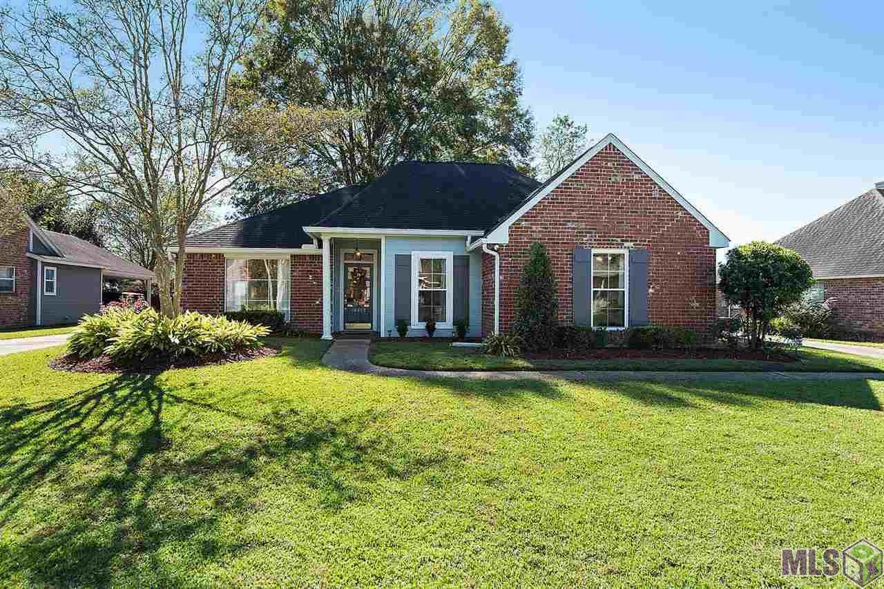 18563 Lake Iris Ave - Photo 1