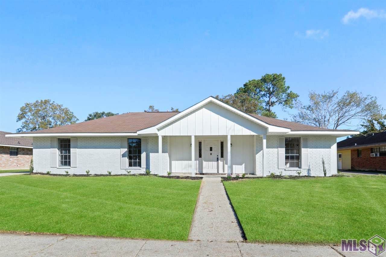 14945 Republic Ave - Photo 1