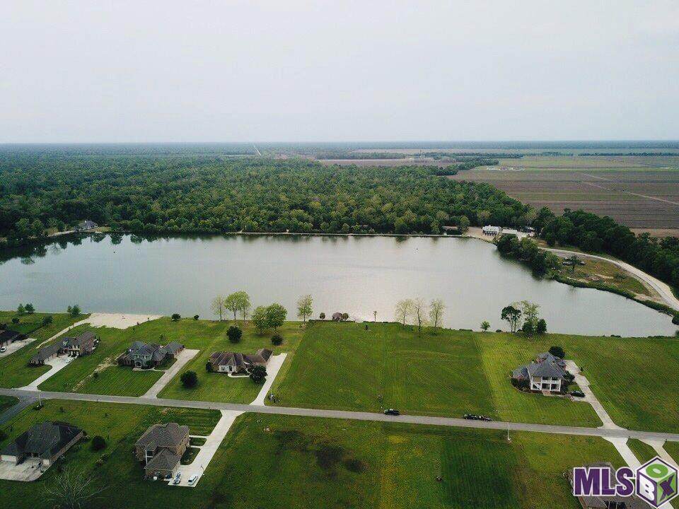 963 West Lake Dr - Photo 1