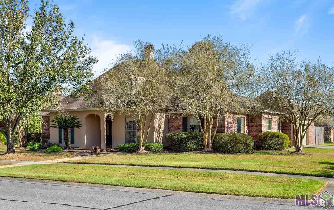 17659 Five Oaks Dr - Photo 1