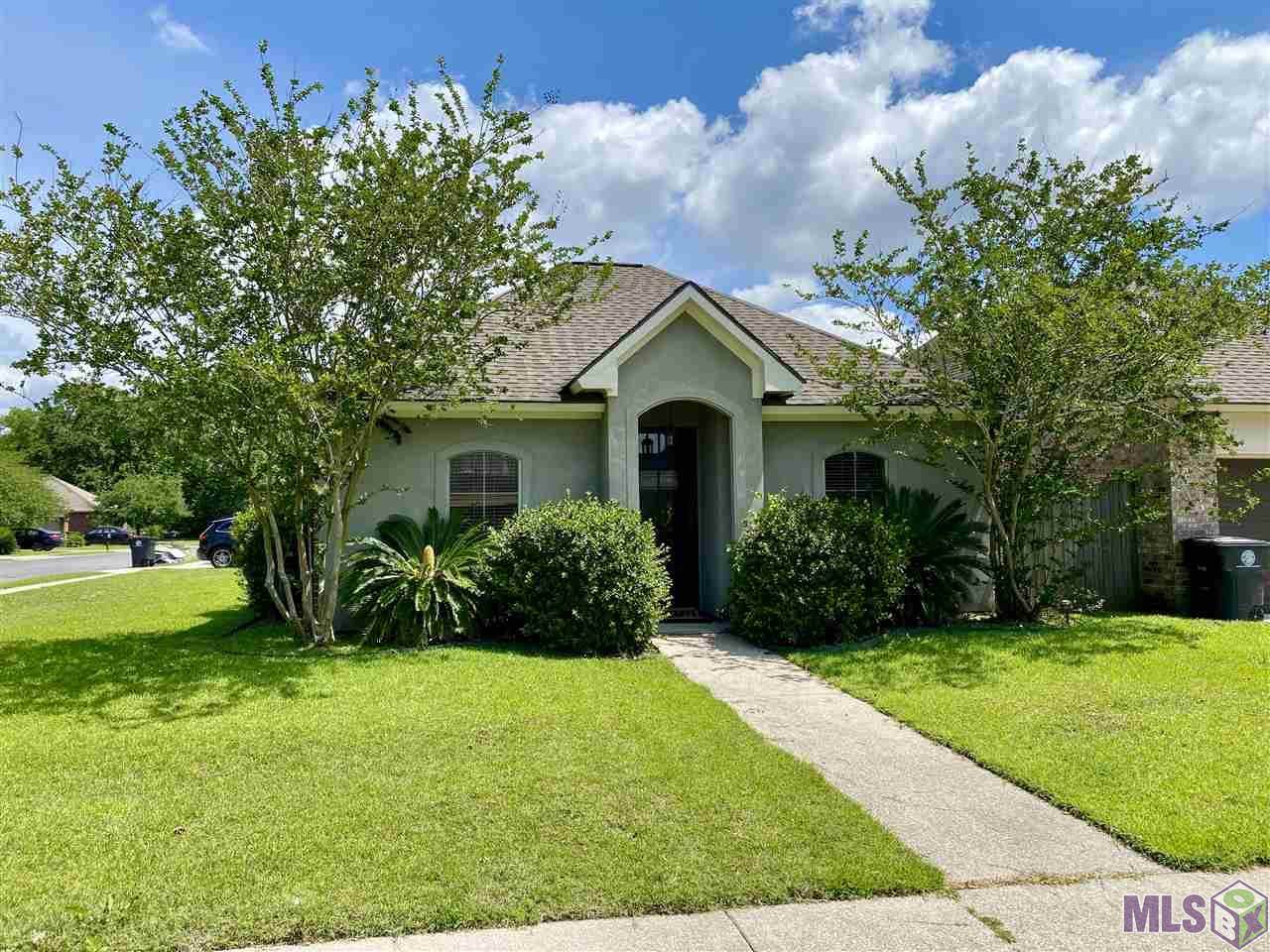 9531 Summer Pointe Ave - Photo 1