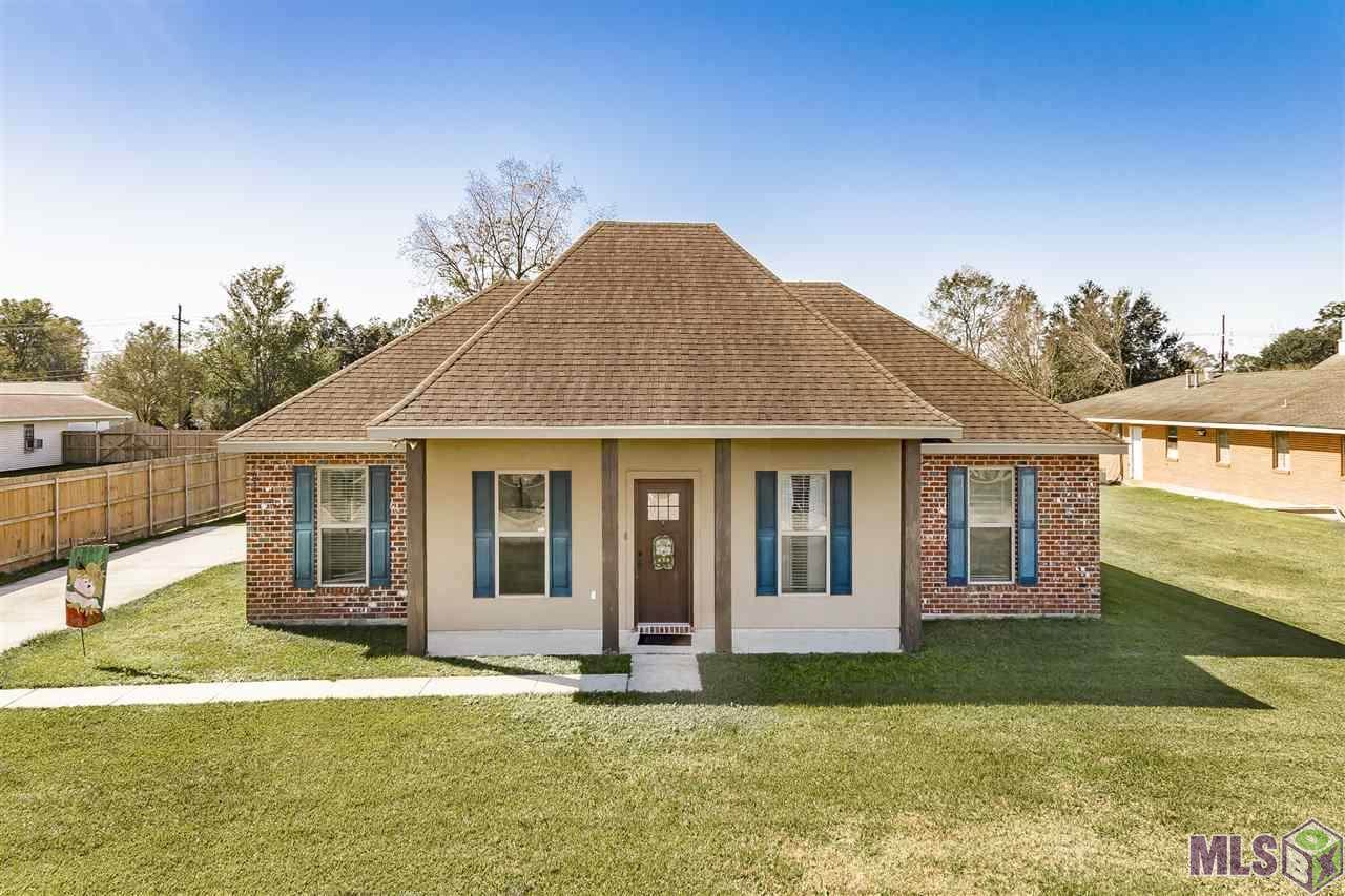 1033 Montz - Photo 1