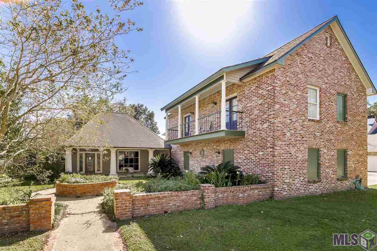 8114 Cypress Lake Dr - Photo 1