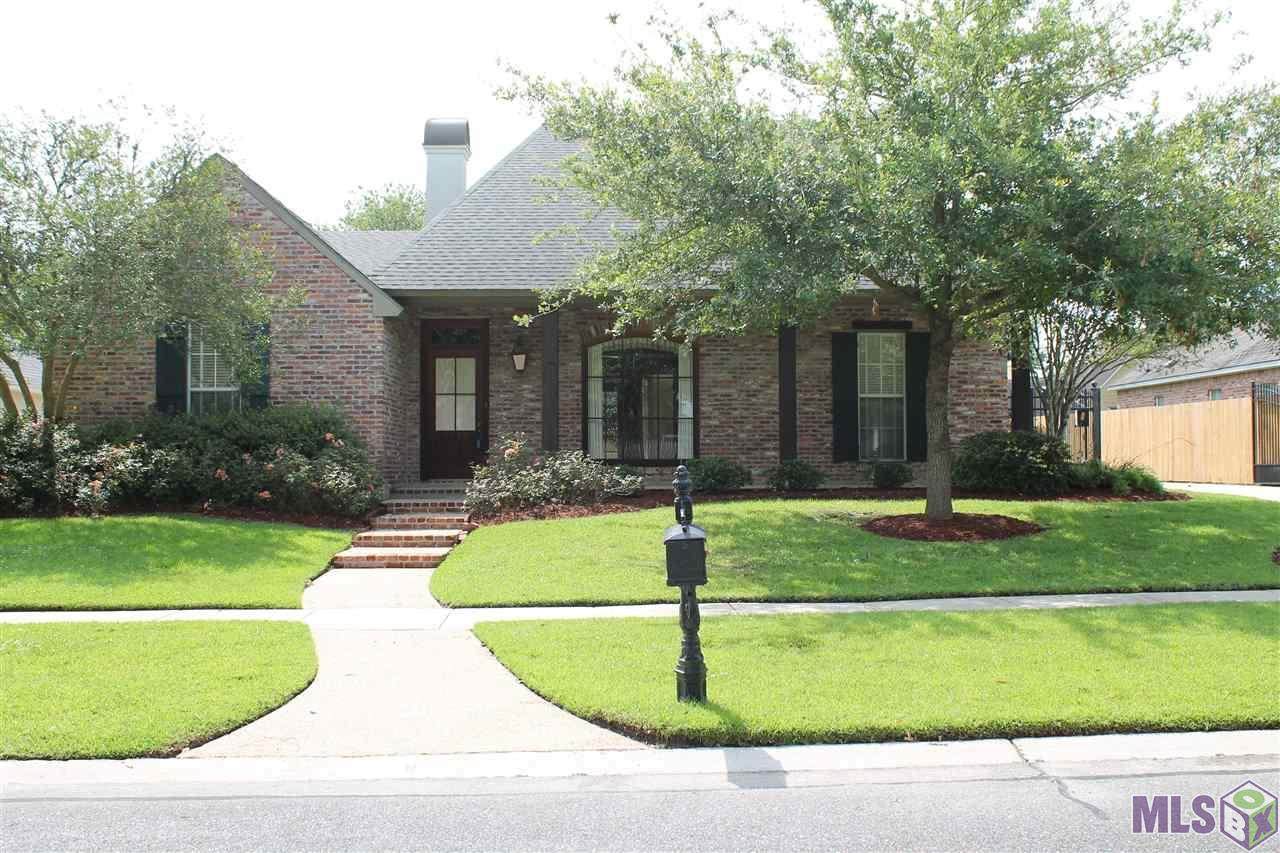 1738 Great Oak Dr - Photo 1