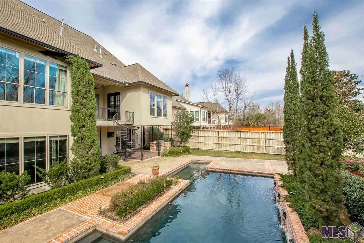 13735 Paddington Ln - Photo 1