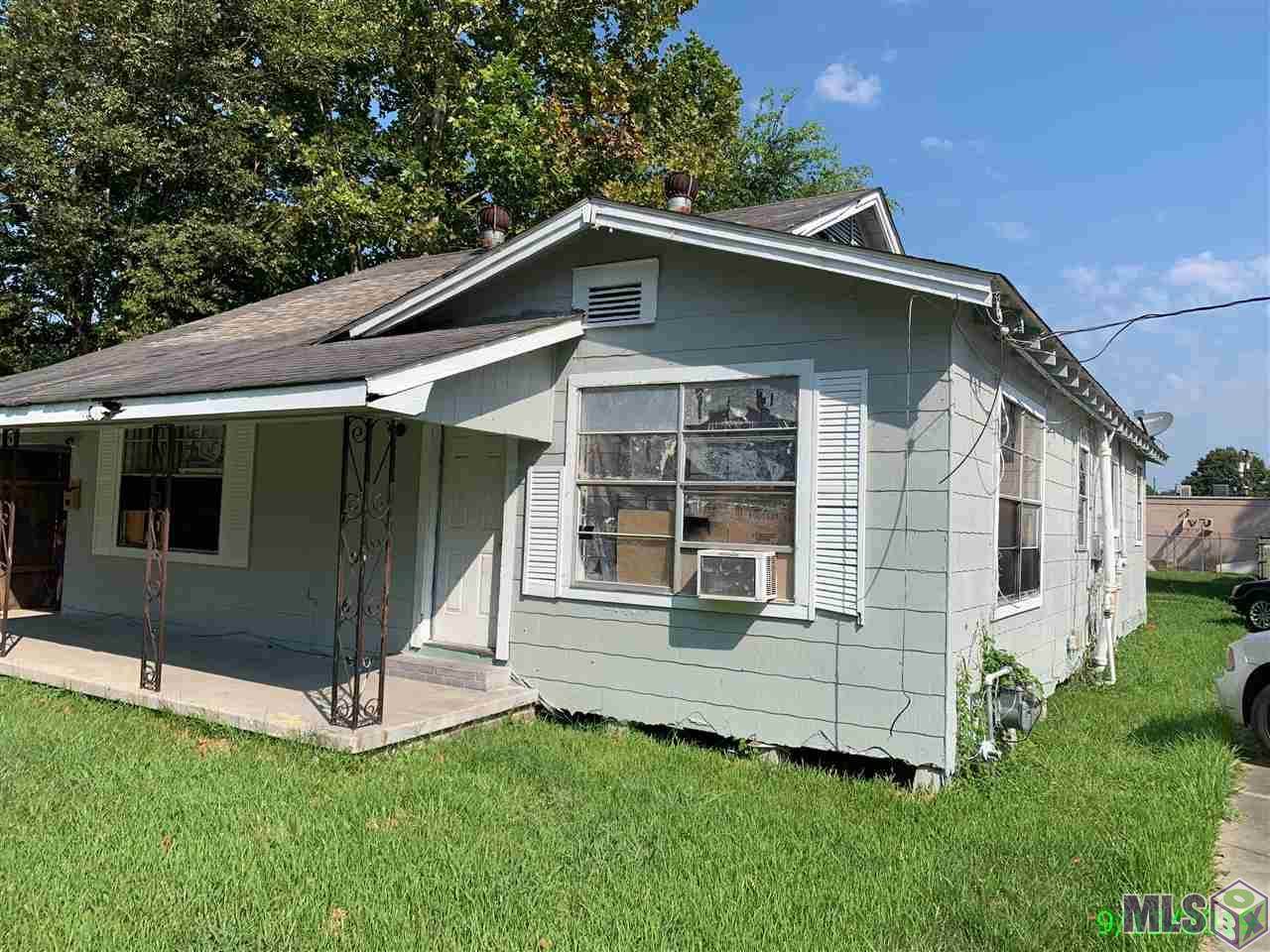 2835 Erie - Photo 1
