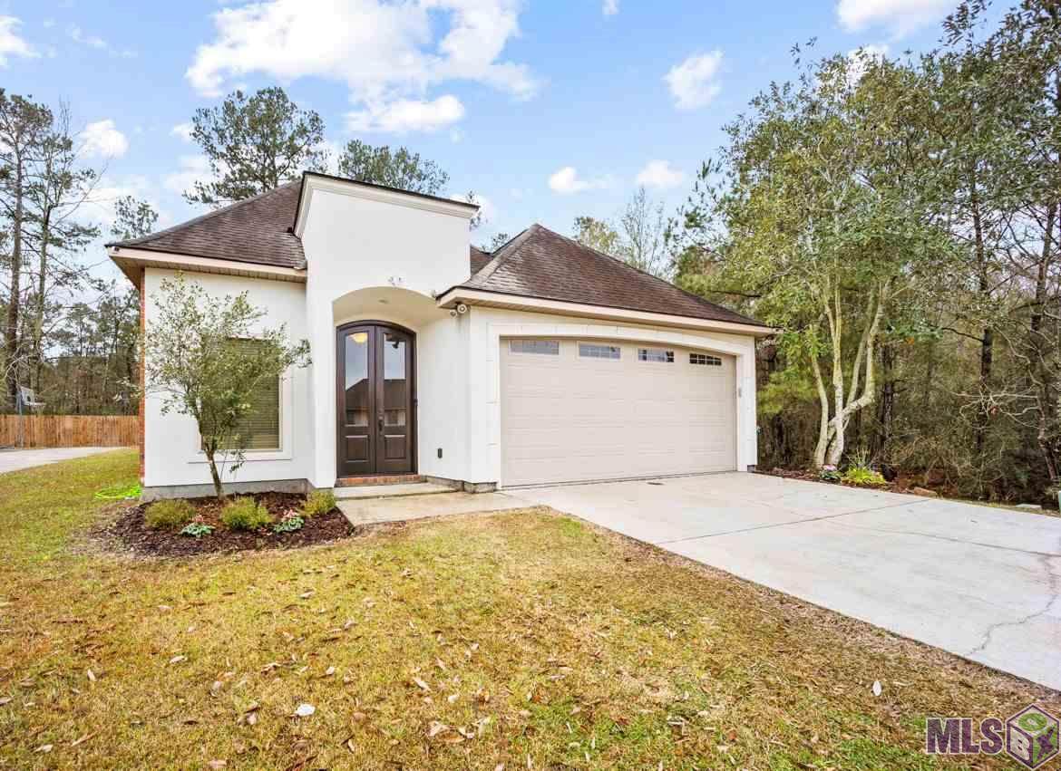 12536 Lakeshore Dr - Photo 1