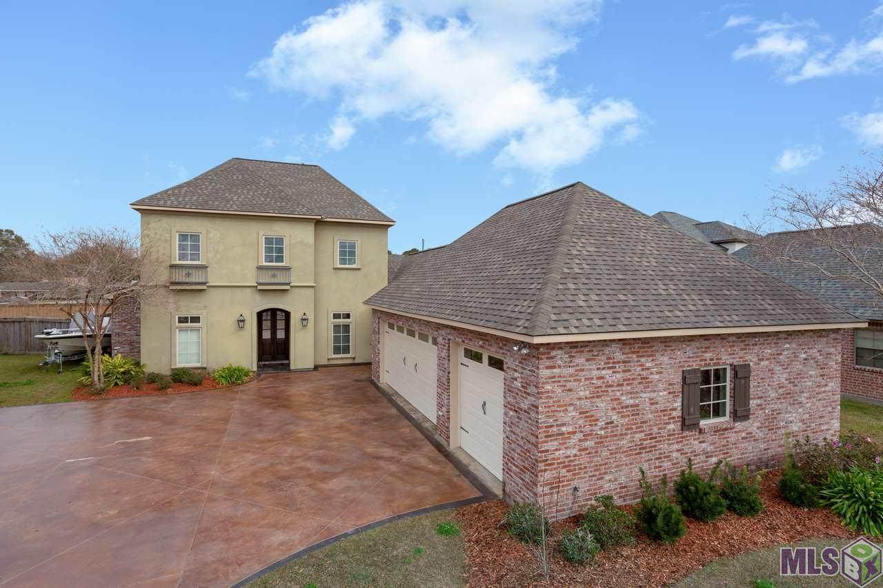 316 Quiet Oak Blvd - Photo 1