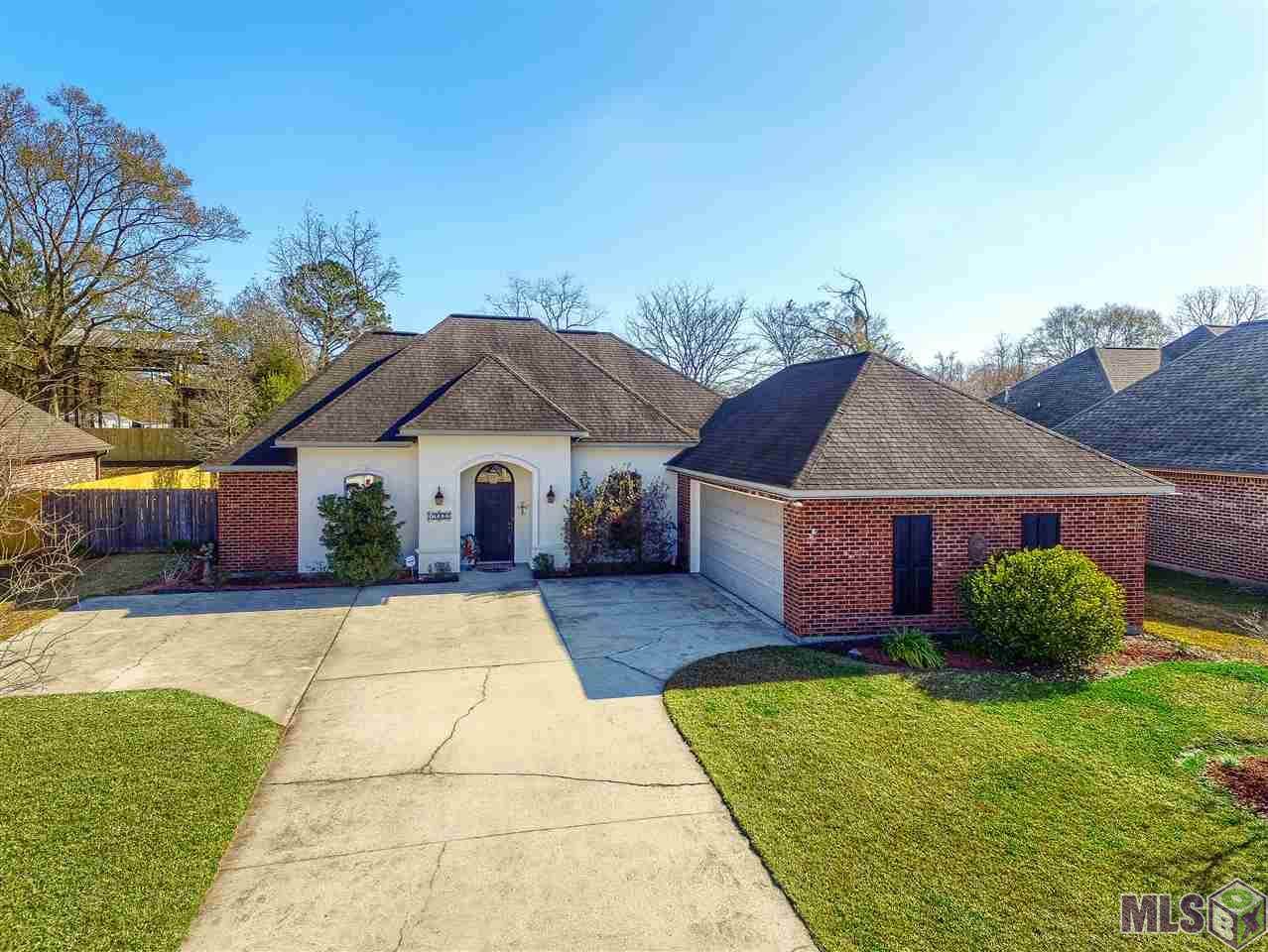 19902 Stone Hill Dr - Photo 1