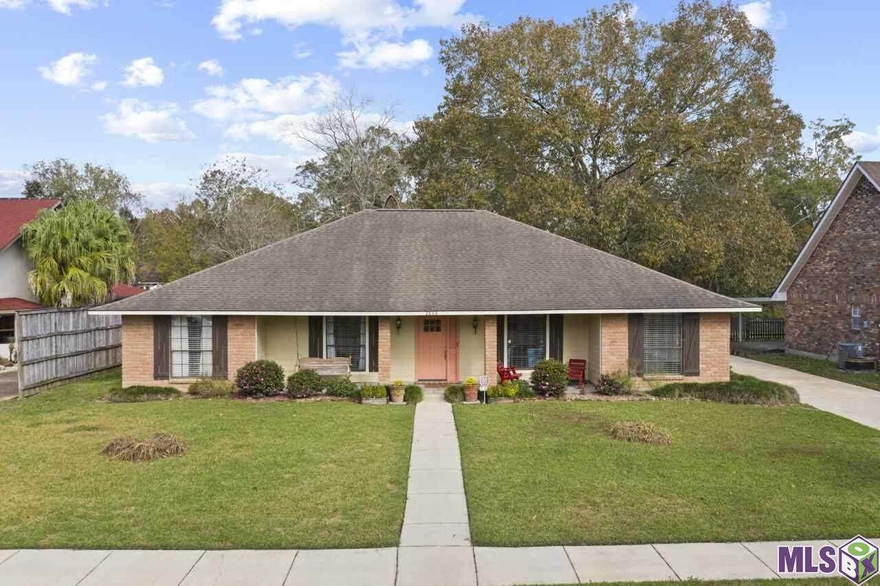 2833 Westerwood Dr - Photo 1