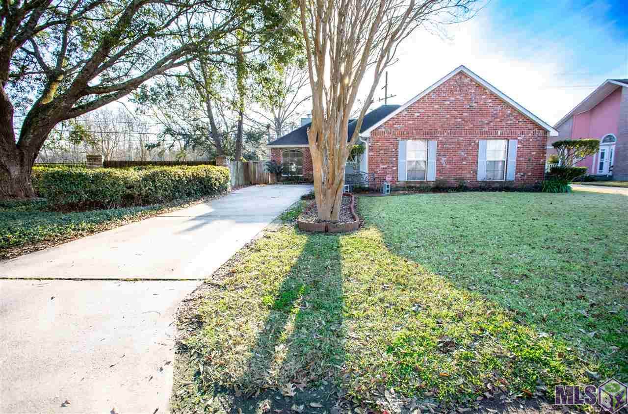 18756 Garden Oaks Dr - Photo 1