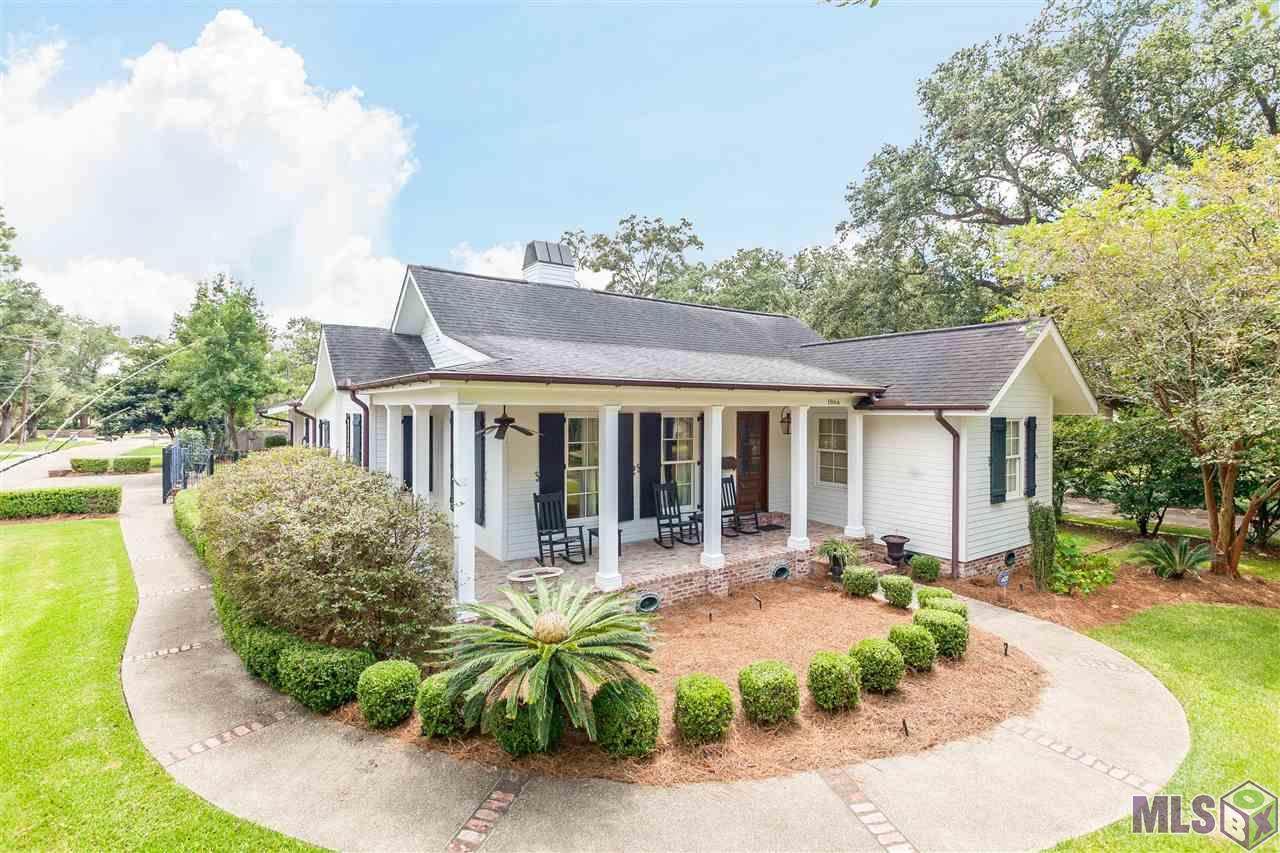 1866 Hood Ave - Photo 1