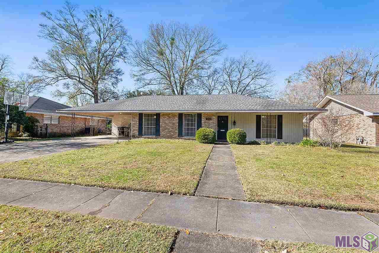 1950 Shawn Dr - Photo 1