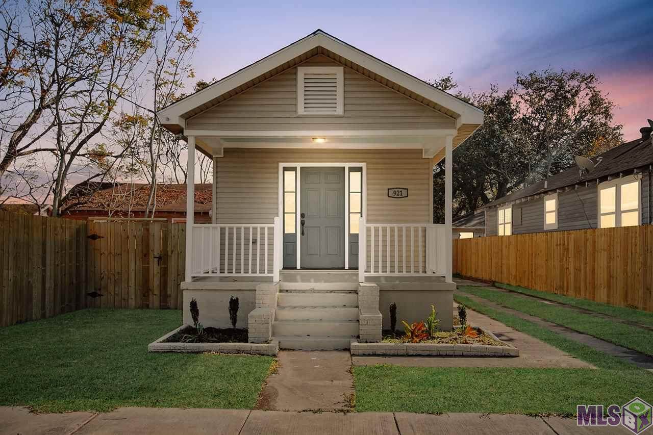 921 Andry St - Photo 1