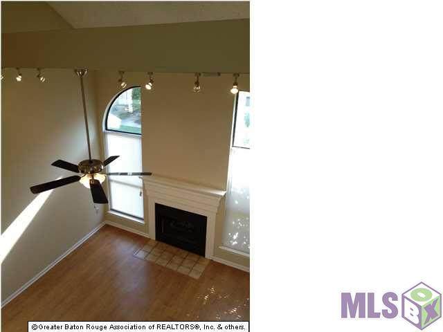 9647 Siegen Ln - Photo 1