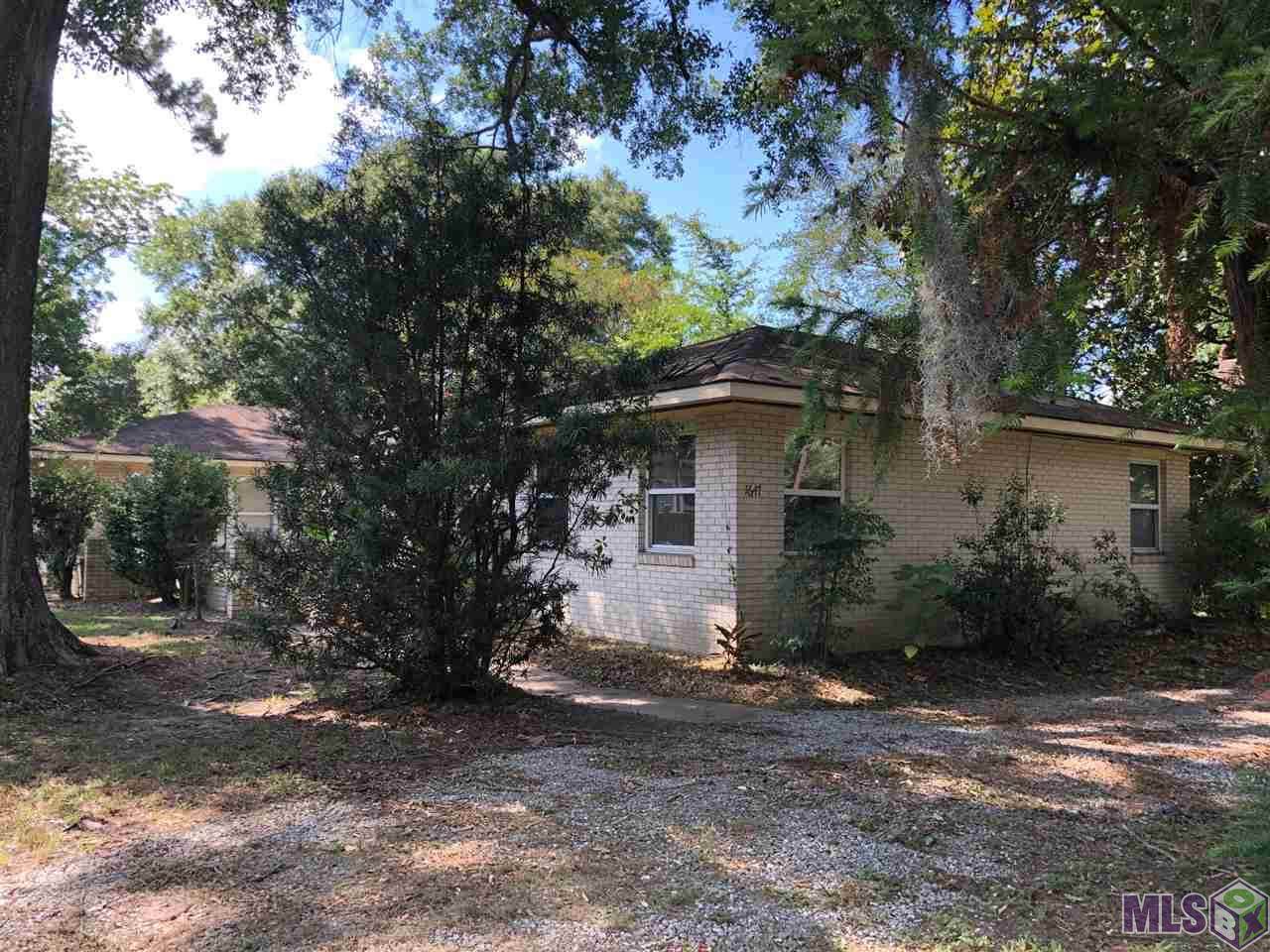 1647 Stanford Ave - Photo 1